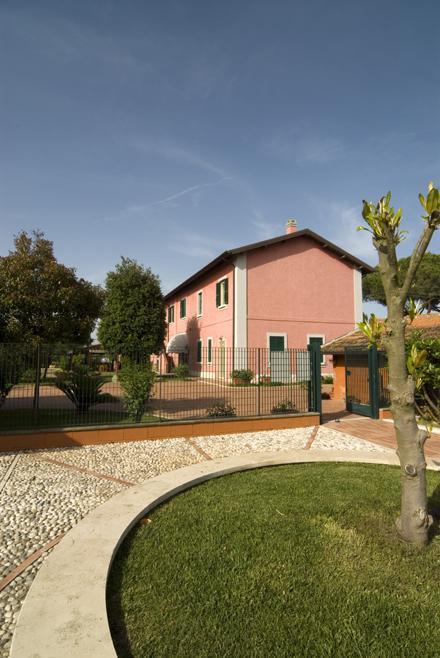 Il Casale Corte Rossa Latina Exterior photo